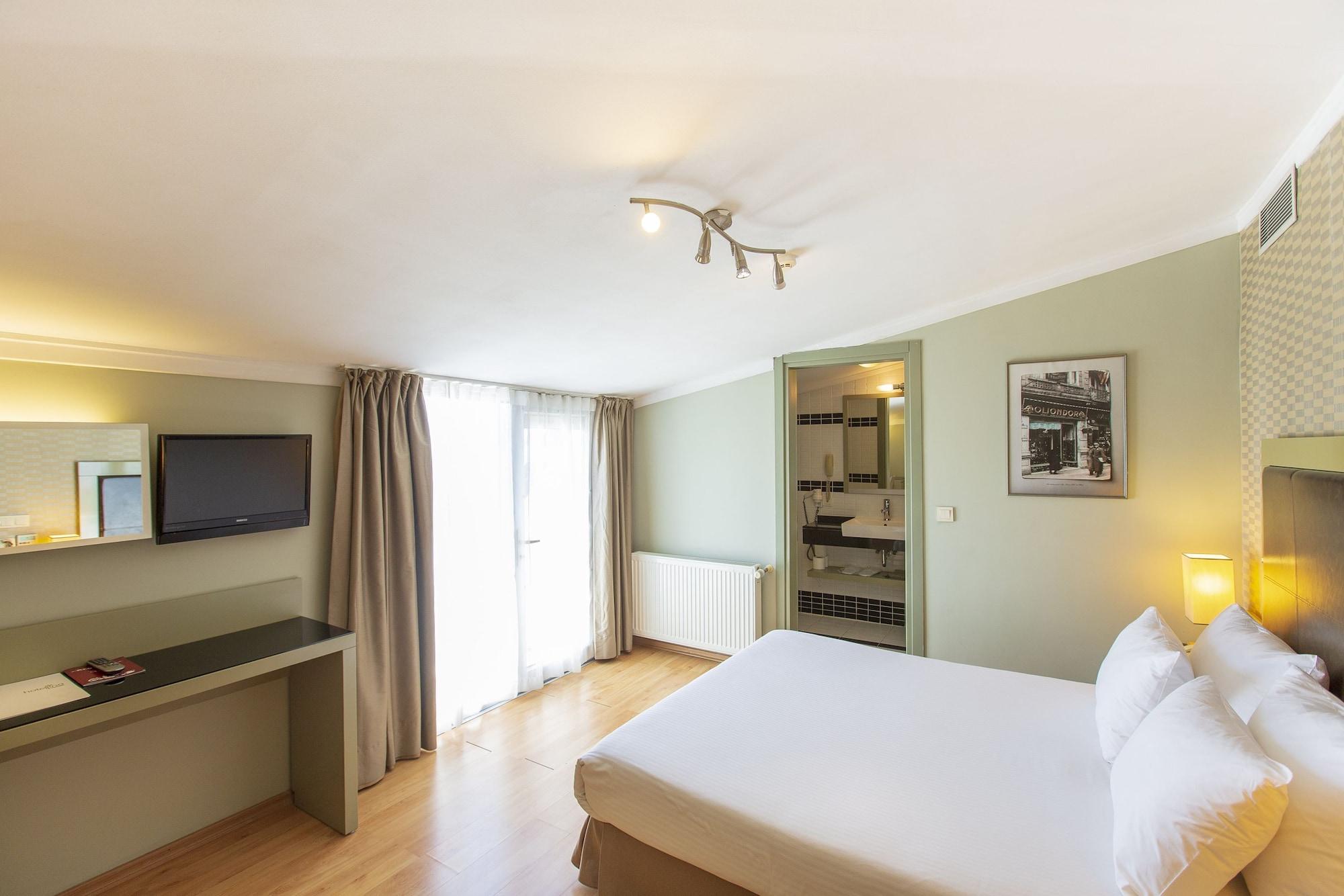 โฮเต็ลลิโน Hotel อิสตันบูล ภายนอก รูปภาพ